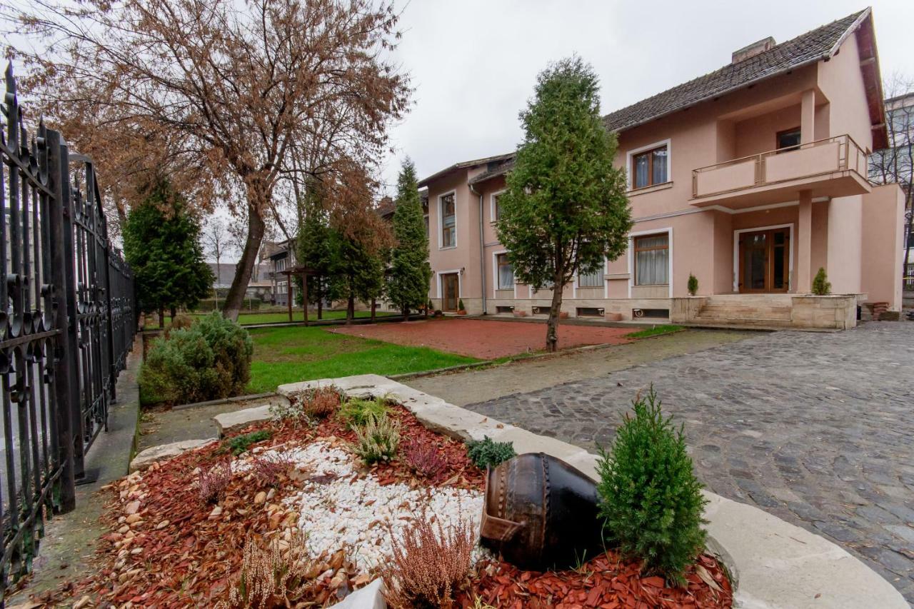 Williams House Hunedoara Exterior foto